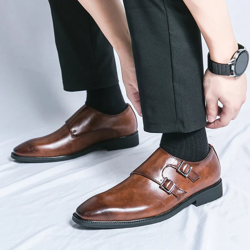 Buckle monk classic retro shoes