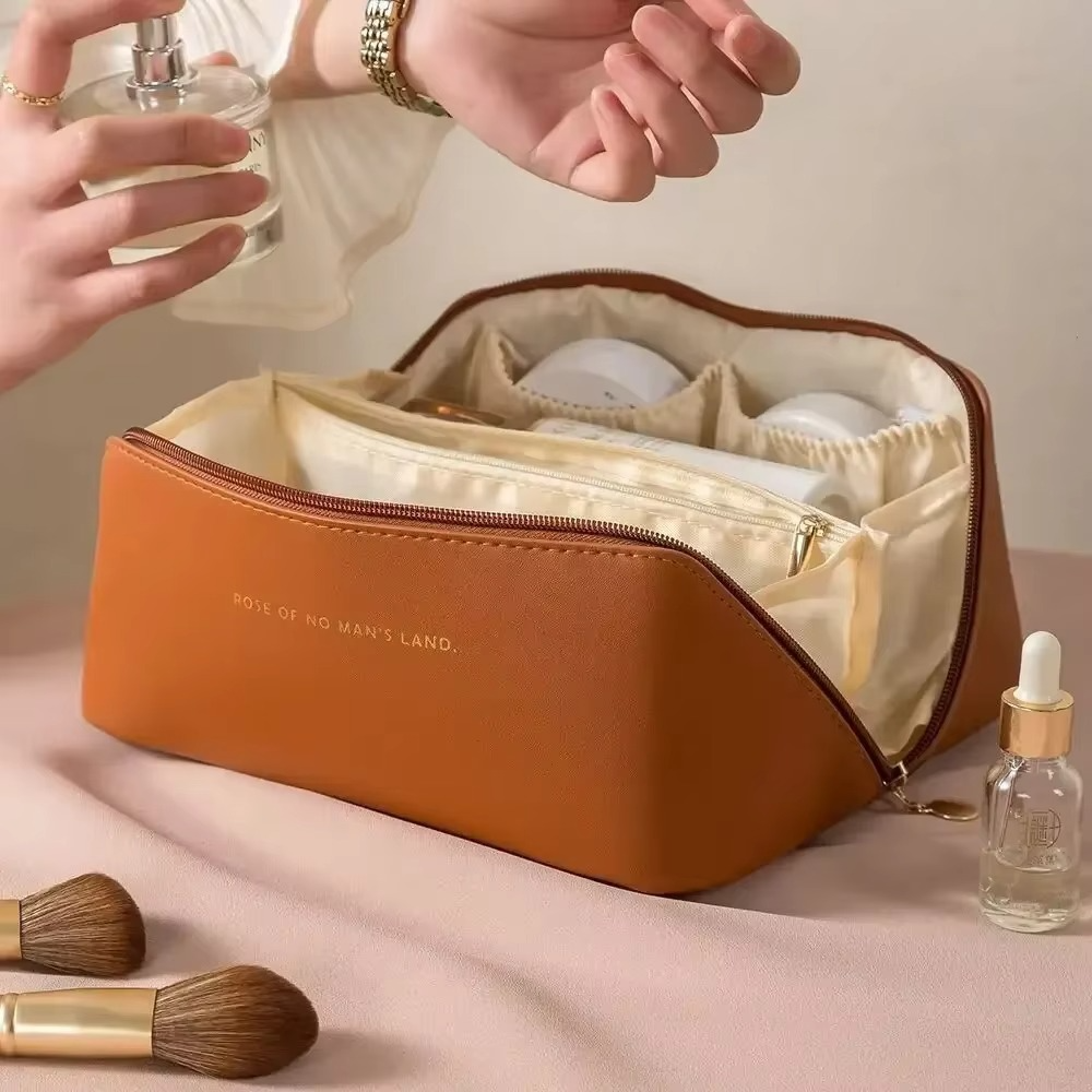 Elegant Leather Makeup Bag - Travel-Friendly Cosmetic Pouch