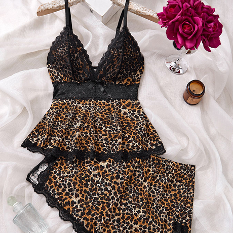 🥳2026 HOT SALE🥳💞50K+ SOLD!🛋️💗 50% OFF! V-Neck Lace Sleepwear – Buttery‑soft fabric, flattering fit. No binding, just comfy. A little luxury for bedtime. 🌙💤